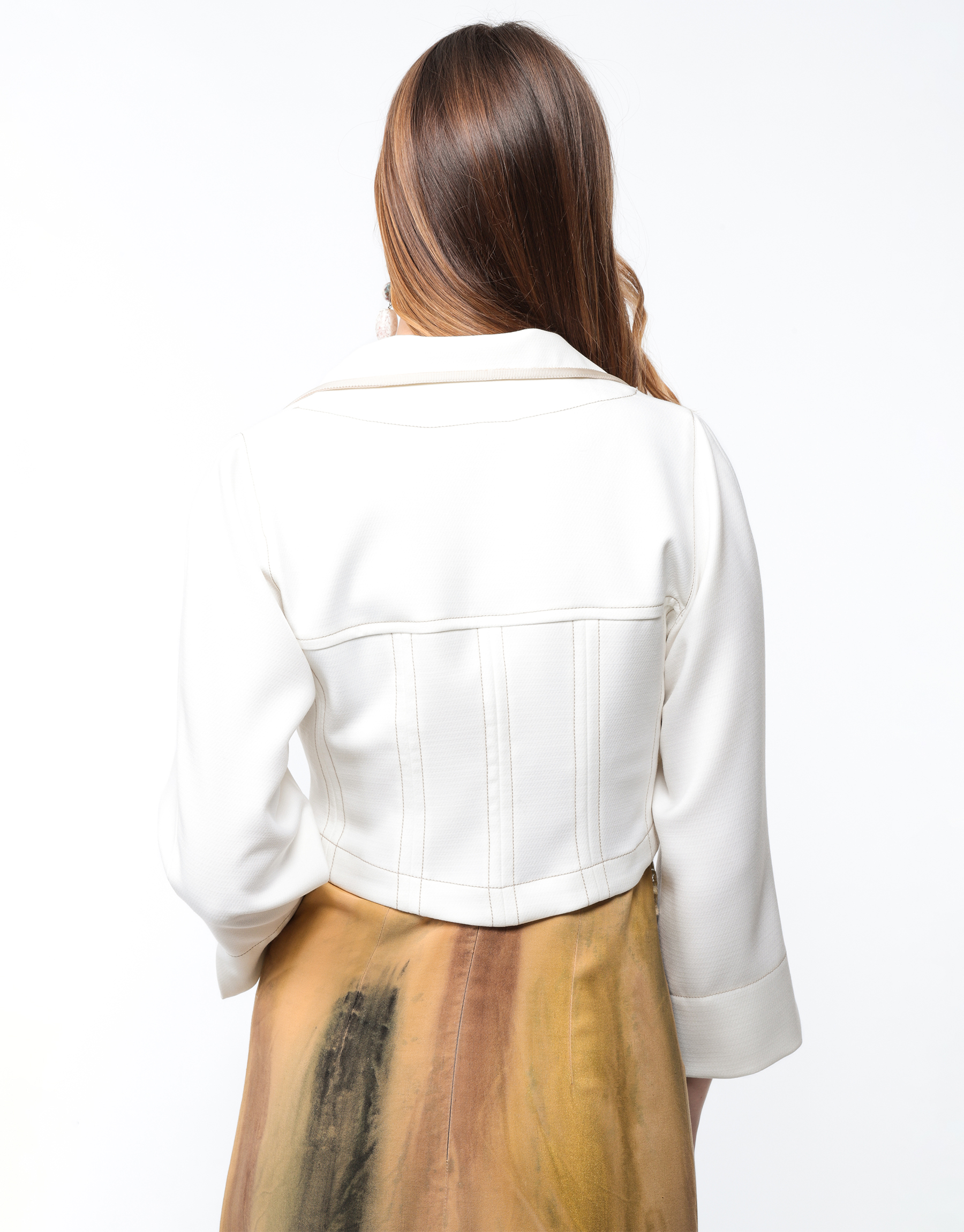 Short fitted jacket stitched chic casual in ivory crepe or royal blue canvas